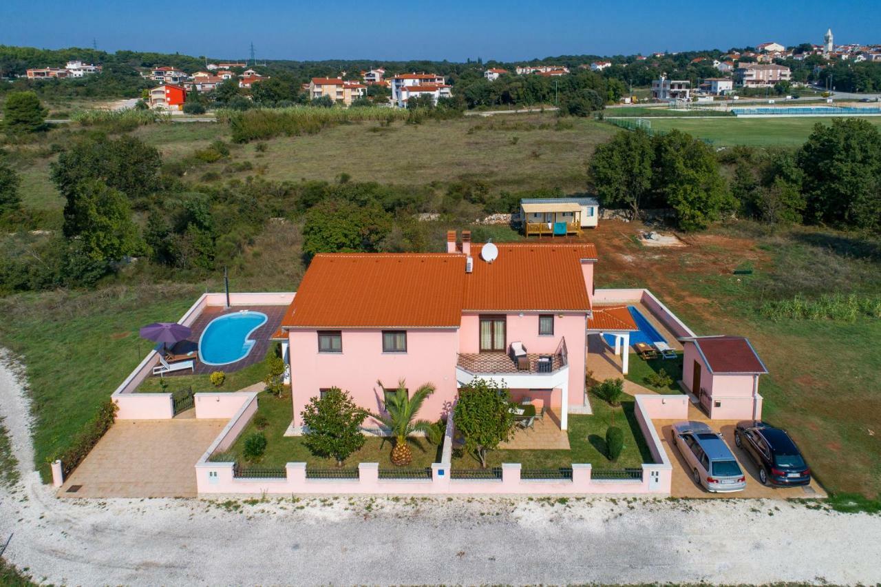 Ferienhaus Mary Ližnjan Dış mekan fotoğraf